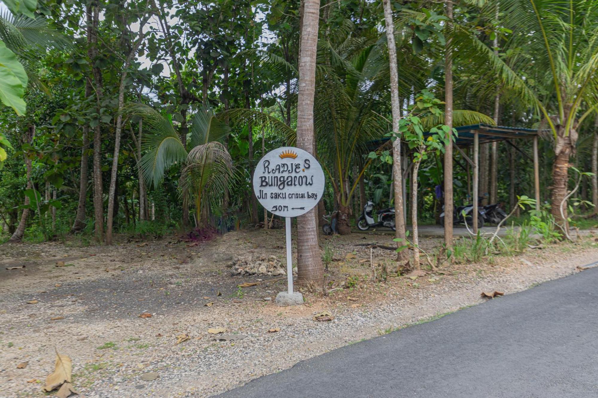 Radjes Bungalow Nusa Penida Sakti Экстерьер фото